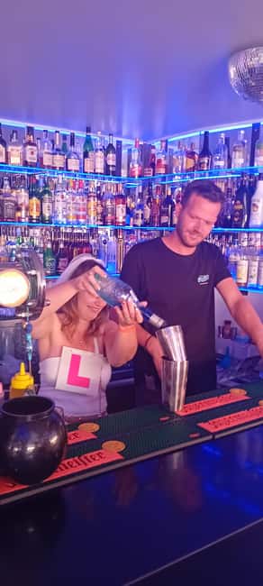 Albufeira: Cocktail Making Class and Karaoke Party with DJ - Welcome fizz and reserved space that keeps things smooth