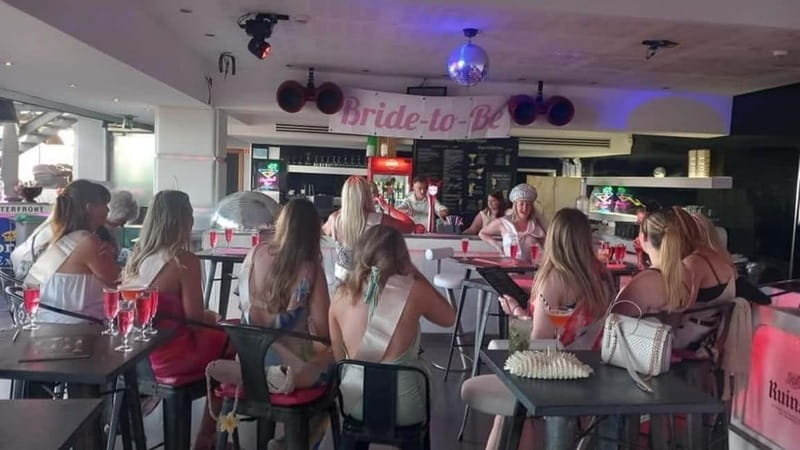 Albufeira: Cocktail Making Class at The Waterfront - Photos and the beach-bar vibe that makes it feel special