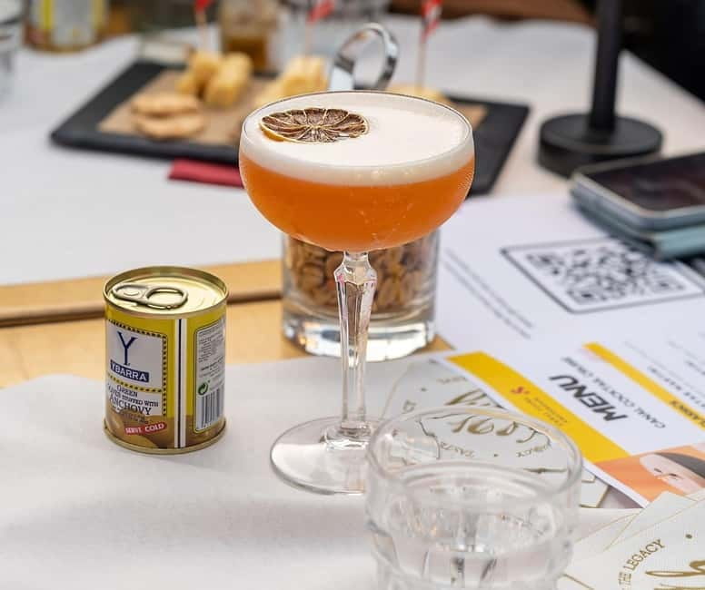 Amsterdam: Evening Cocktail Cruise along the canals - Should you book this Amsterdam evening cocktail cruise?