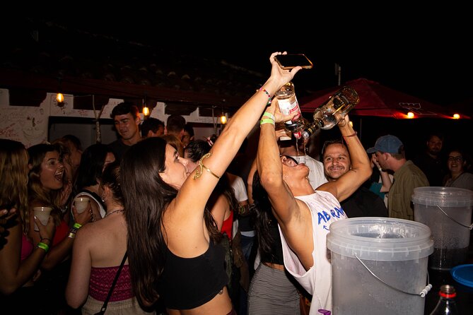Antigua Bar Crawl - The bar-crawl rhythm: from the first stop to multiple nightlife spots