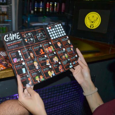 Baku: Guided Bar Crawl with Shots and Nightclub Entry - Finding your guide at Finnegan’s (and starting on the right foot)