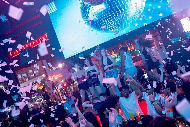 Bar Crawl Madness Tour in Cancun - What You Really Get for the $99 Price Tag