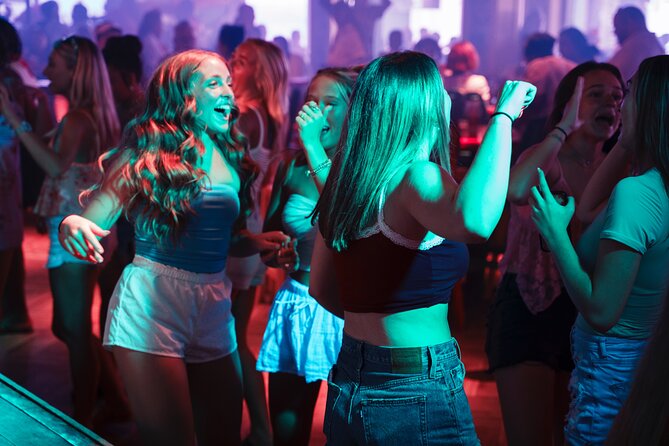 Bar Crawl Madness Tour in Cancun - Should You Book This Bar Crawl Madness Tour in Cancun?