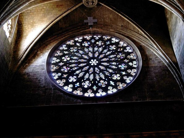 Barcelona Dark History Night Walking Tour With Drinks - Key highlights to know before you go