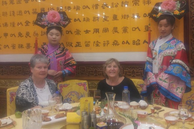 Beijing Imperial Dining Experience at Bai Jia Da Yuan Restaurant with Houhai Lake Bar Tour - Practical Tips So Your Evening Goes Smoothly