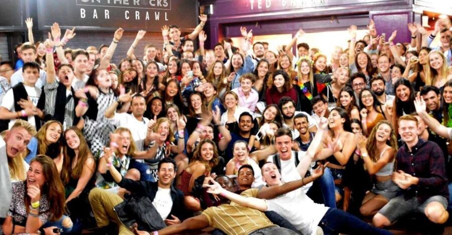 Brighton Bar Crawl: 5+ Venues, Free Shots, Free Club Entry - Fitz Regent start time: what your first 30 minutes look like