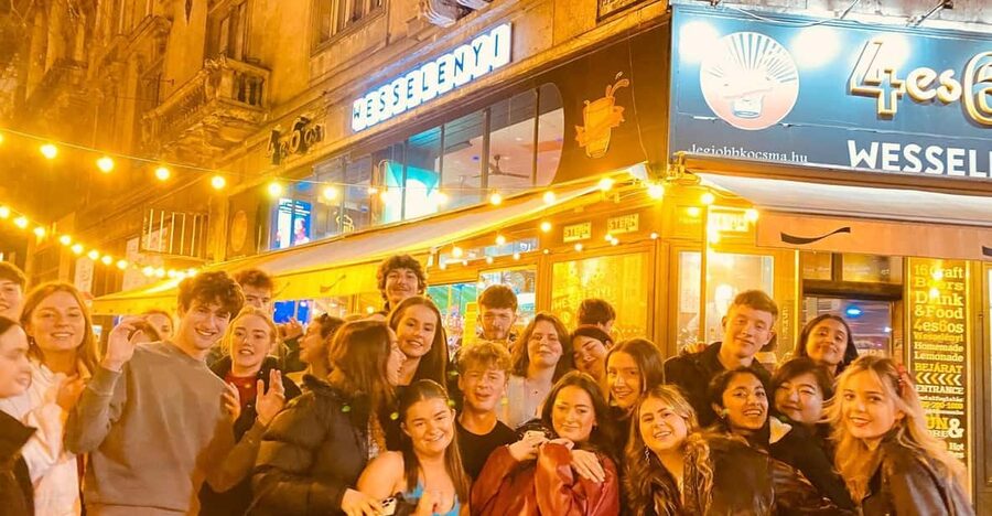 Budapest: Guided Bar Crawl with 1 Hour Open Bar and Shots - Downtown Budapest Ruin Bars: What This Crawl Is Really About