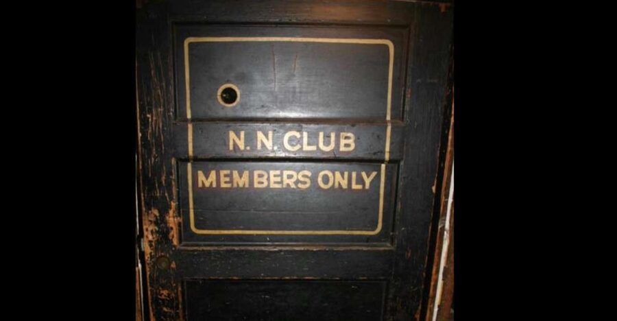 Chicago: 3-Hour Private Speakeasy Cocktail VIP Tour - Private transport to Chicago’s Prohibition-era bars