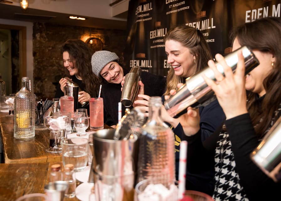 Edinburgh: Love Gin Cocktail Masterclass - The sweet side: flavored marshmallows and macarons with your drinks