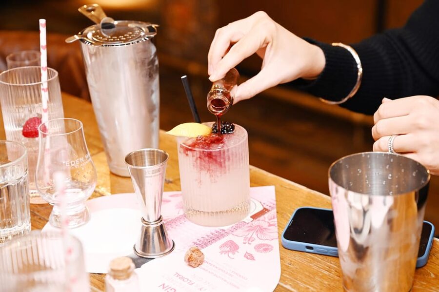 Edinburgh: Love Gin Cocktail Masterclass - Hosts and teaching style: friendly, funny, and informative