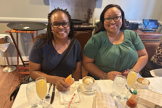 French Quarter Small-Group Cocktail and Foodie Crawl - Cocktails Are Included: Great for Beginners, Tricky for Light Drinkers