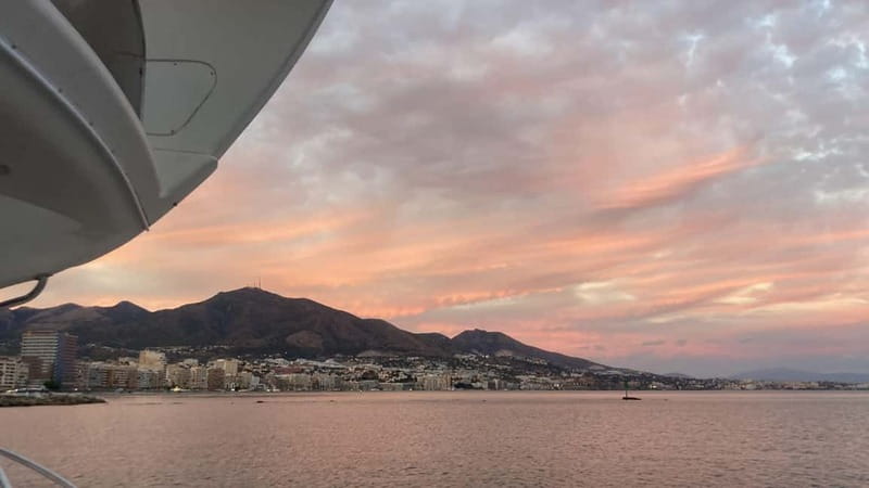 Fuengirola: Sunset Boat Tour - Cocktail Dinner & Champagne - The boat: Majestic-390 and what that implies for your comfort