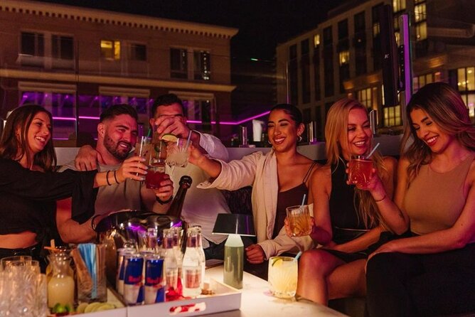 Gaslamp Bar Crawl - Group size, language, and what that means for your night