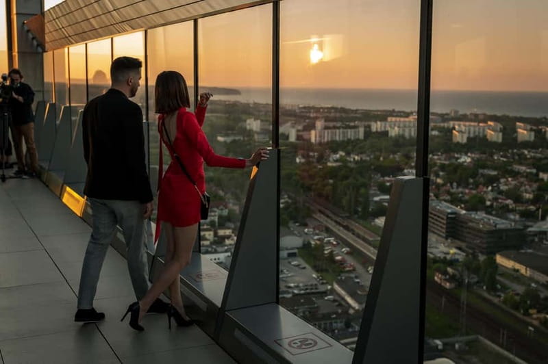 Gdańsk: Sky-High Views & Cocktail - Olivia Star Top Floor - A clear 2-hour flow for first-time Tricity sightseeing