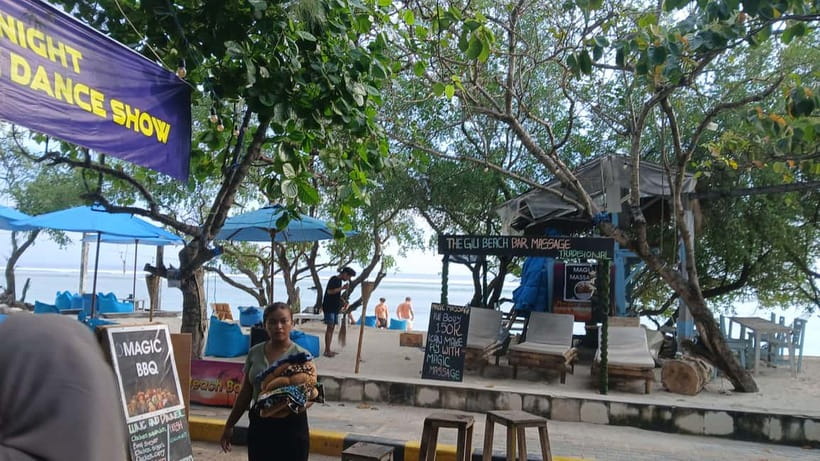 Gili Trawangan: Beach Massage with Sunset and Cocktail - Where the massage happens: The Gili Beach Bar on Gili Trawangan