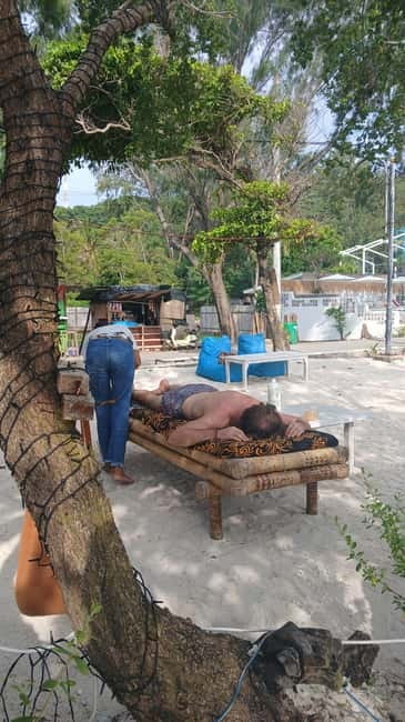 Gili Trawangan: Beach Massage with Sunset and Cocktail - Tips to make the experience smoother