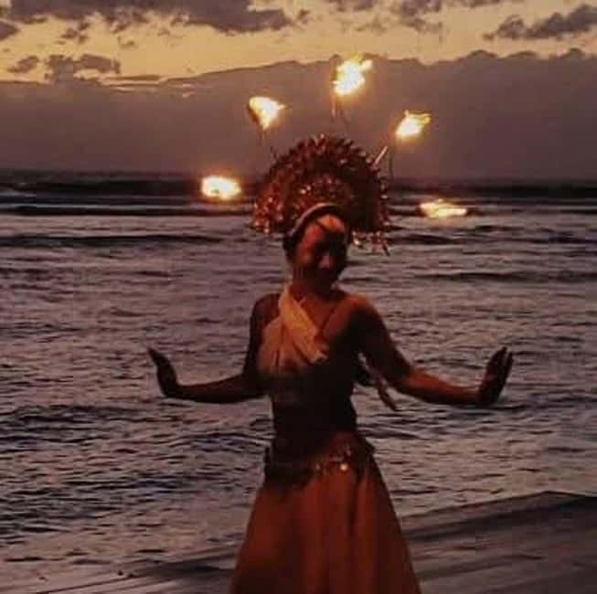 Gili Trawangan: Experience The Gili Fireshow with Cocktail - Who This Is For (and Who Should Skip It)