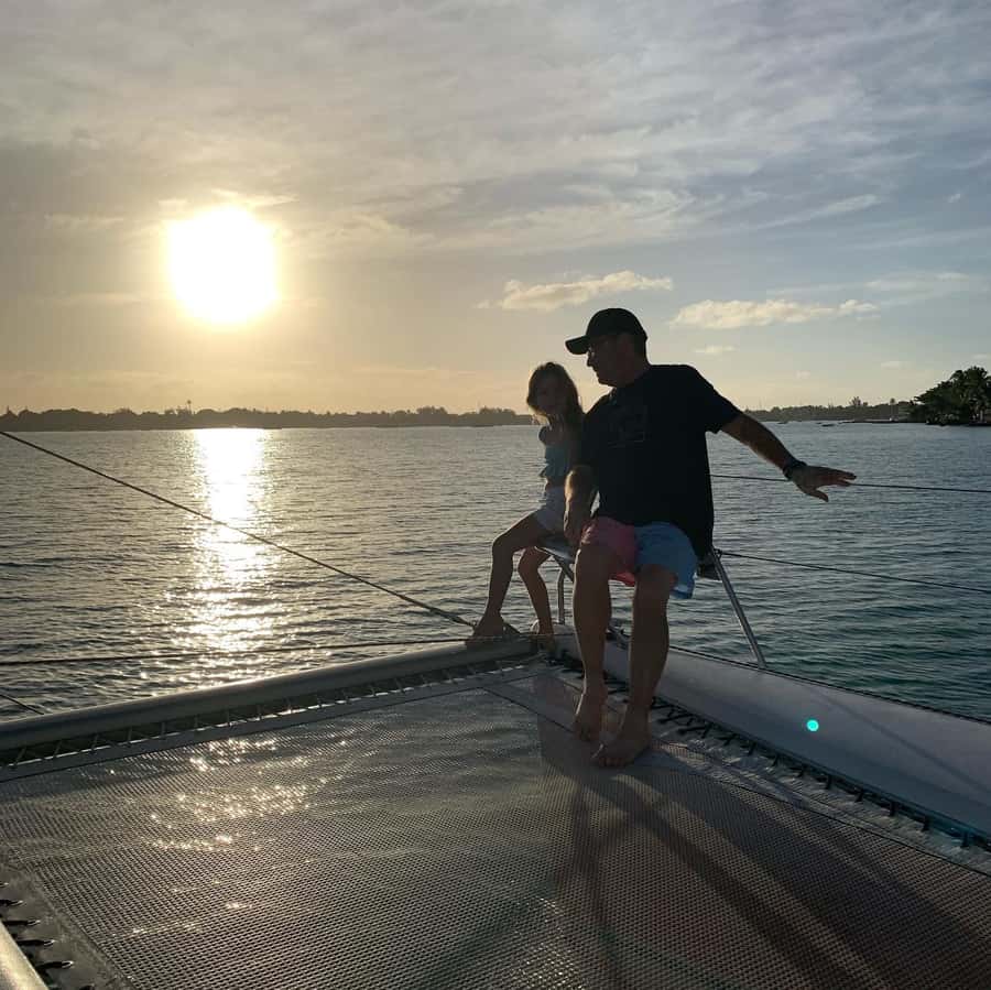 Grand Baie: Cocktail & Sunset Catamaran Cruise - Getting to the boat: timing and what “easy to find” really means