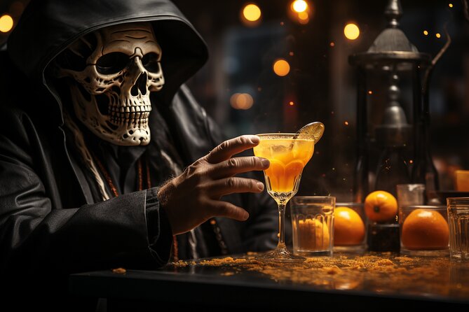 Haunted French Quarter Original Cocktail Tour - Meeting at 241 Decatur St: what the start feels like
