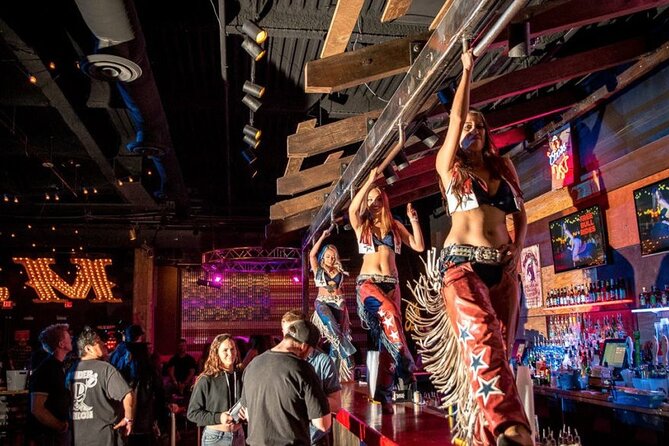 Las Vegas Country Bar Crawl by Party Bus w/ Free Drinks - Key highlights at a glance