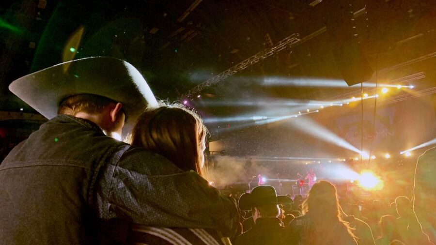 Las Vegas: Country Bar Crawl by Party Bus w/ Mixed Drinks - Practical prep: what to bring, what to wear, and what rules matter