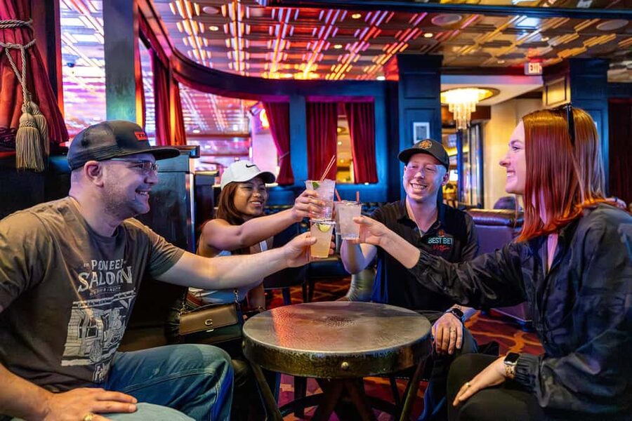 Las Vegas: Fremont Cocktail Crawl & Guided Walking Tour - Start at the Plaza Hotel: a smart launch point for Downtown Las Vegas