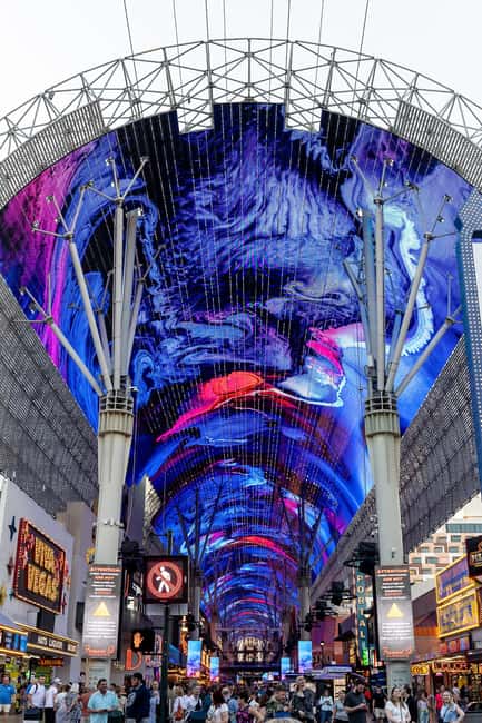 Las Vegas: Fremont Cocktail Crawl & Guided Walking Tour - Fremont Street Experience: Viva Vision, neon icons, and mob-era stories