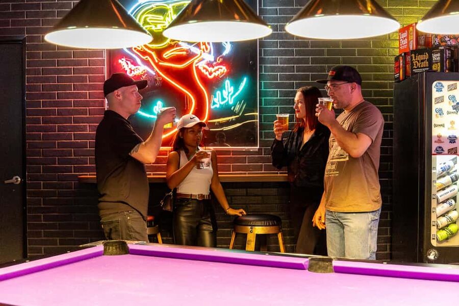 Las Vegas: Fremont Cocktail Crawl & Guided Walking Tour - A few smart tips so your night goes smoothly