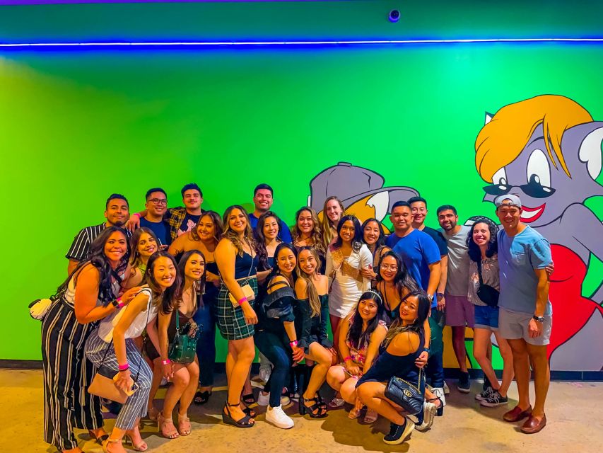 Las Vegas Fremont Street Bar Crawl (party bus add-on option) - Party games and photos: the small extras that change the mood