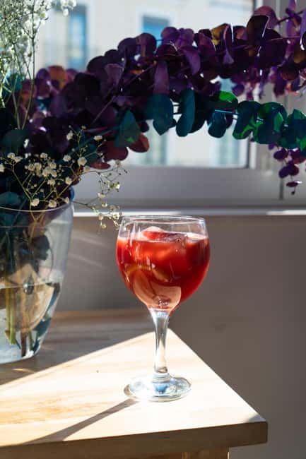 Madrid: Spanish Cocktail Workshop - Sangria, Tinto de Verano & Calimocho - Where to meet near Puerta del Sol (Calle Carretas, Door A)