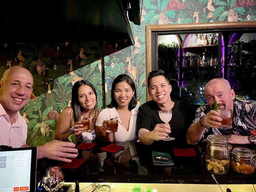Makati Bar Crawl - Hidden Bar, Speakeasy and Pub - Makati Nightlife, Organized: What This Crawl Feels Like