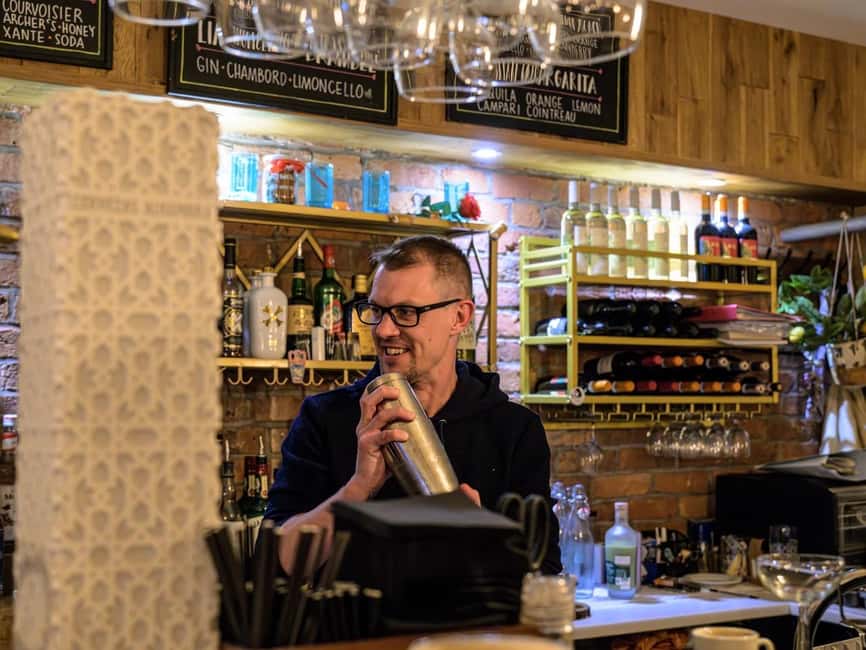 Manchester: Private Cocktail Masterclass & Sicilian Food - Behind the Bar: How the Masterclass Teaches You to Shake, Stir, Pour