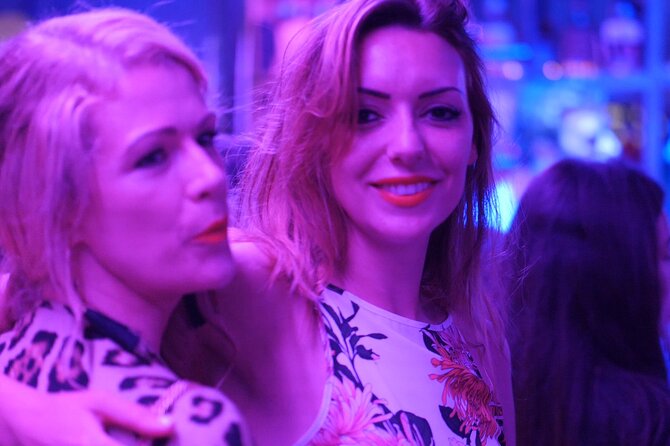 Marseille Riviera Bar Crawl Party with Free Shots and VIP Entry - Timing and what to do before and after the crawl
