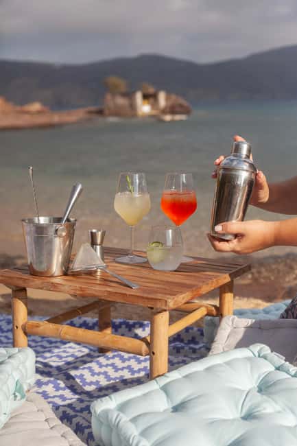 Mykonos: Sunset Cocktail Making Class on a Secluded Beach - A 2-hour sunset class on a secluded Mykonos beach