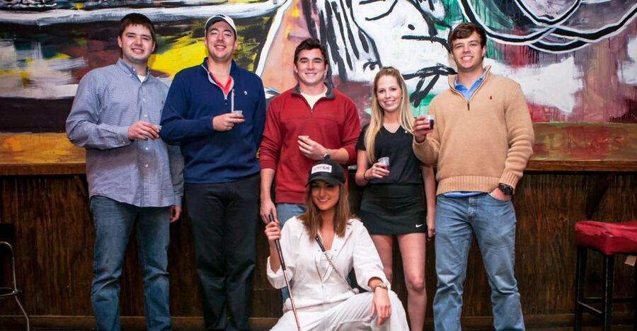 Nashville: 2-Hour Golf Cart Bar Crawl Tour - A 2-Hour Nashville Golf Cart Bar Crawl With Putt-Putt Scoring