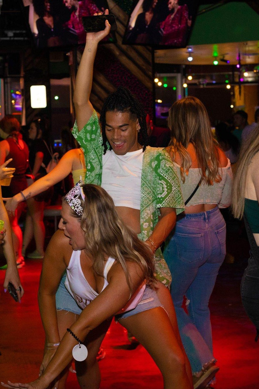Nashville Bar Crawl: Guided Pub Crawl with Drinks Discounts - Stop by Stop: What You Can Expect from 4–5 Venues