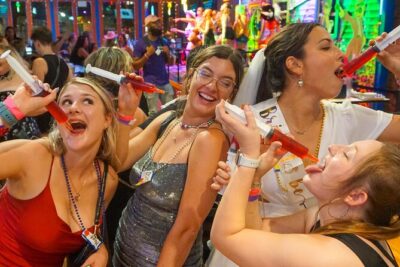 Nashville Bar Crawl with VIP Club Entrance and Bonus Shots - Price and value: why $59 can work (and when it won’t)