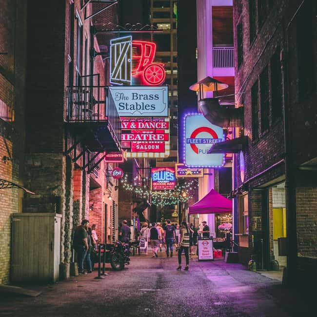 Nashville: Prohibition Cocktail Crawl – Speakeasy Scandals - Price and logistics: why $44 can make sense