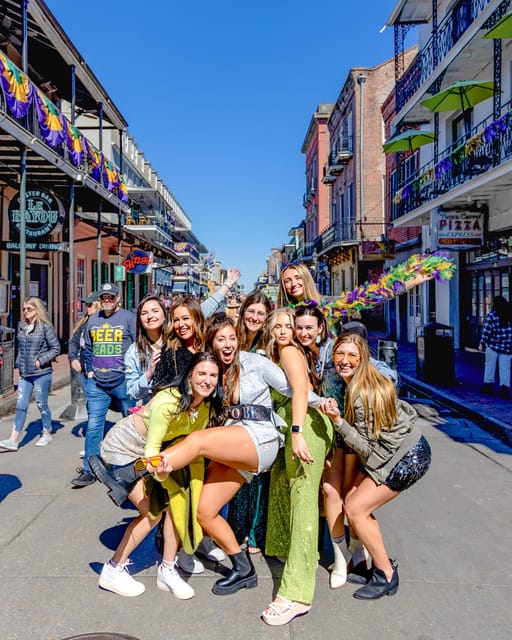 New Orleans: Guided Bourbon Street Bar Crawl with Shots - Key things to know before you go