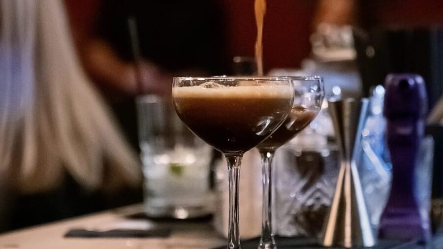 Nice: Cocktail Workshop in a Stylish Bar Lounge in Old Town - Choosing your package: €22 discovery, €30 Town Club, €45 pub crawl