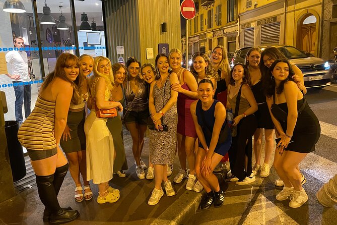 Nice: Pub Crawl Yellow – Social Bars, Games & VIP Club Entry - Getting Organized in Old Nice: Guides, Timing, and How Not to Get Left Behind