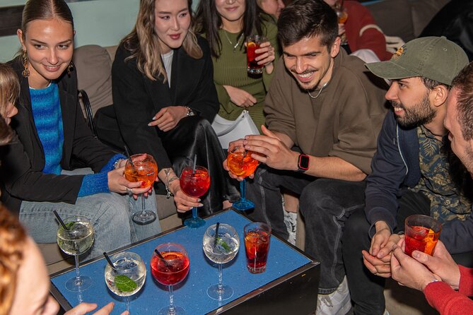 Night Out in Florence: Bar Crawl and City Walk - Meeting points, timing, and how the pace works