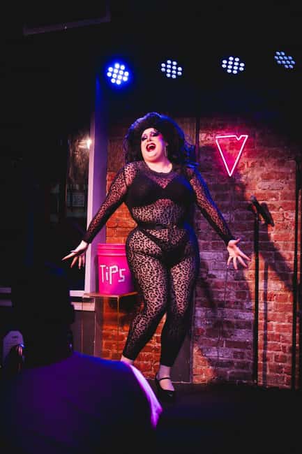 NYC: Drag Highlights - Bar Crawl & Show – Drinks Included! - Key things to love about this NYC drag highlight night