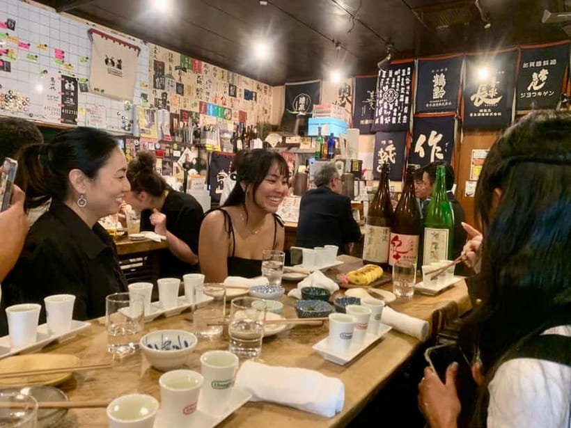 Osaka: Namba Pub Bar Crawl with a Local Guide - Stop 1 in Namba: Dinner, Beer, and Spirits to Warm Up