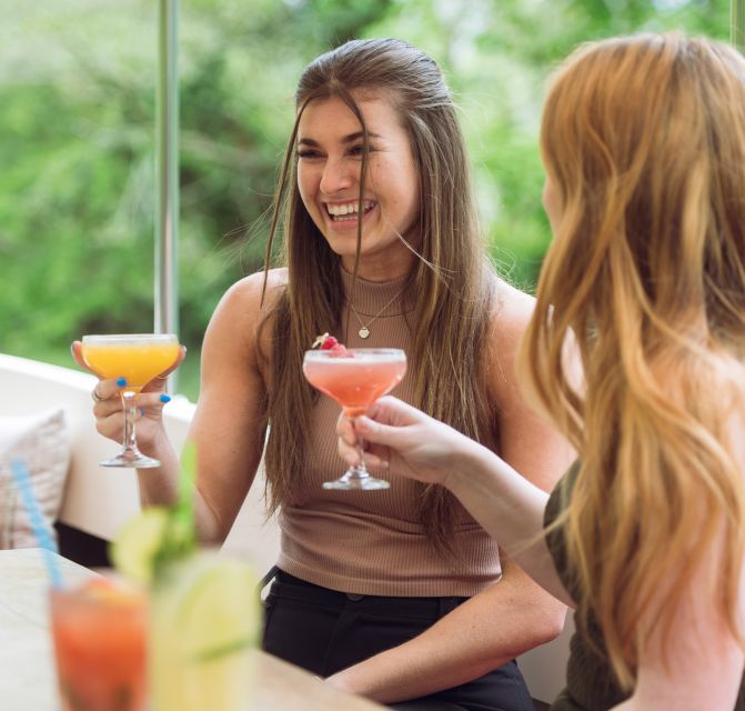 Oxford: Evening Sightseeing River Cruise with a Cocktail - Cocktail-First Cruising: How the Drink Changes the Experience