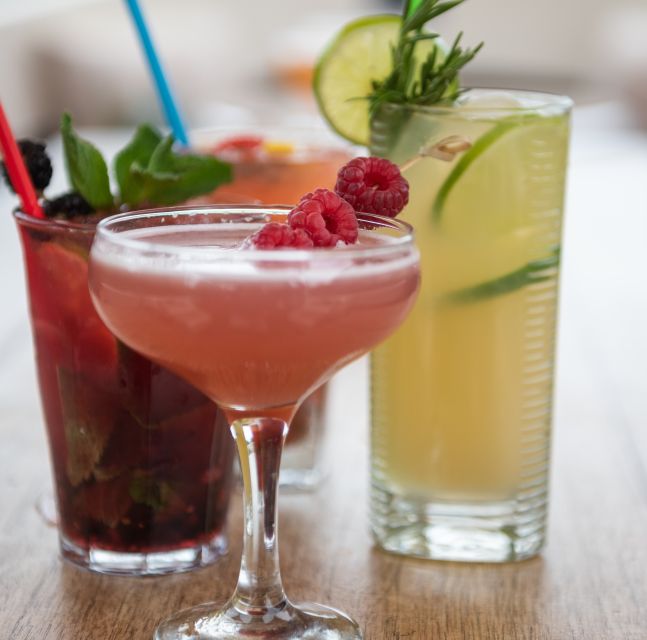 Oxford: Evening Sightseeing River Cruise with a Cocktail - Your Guide Matters: What Makes the Commentary Click