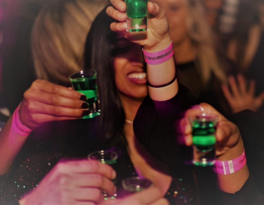 Paris Nightlife Bar Crawl: Free Shots & Club Entry - The 4-hour outline: bar stops with free shots, then a nightclub finish