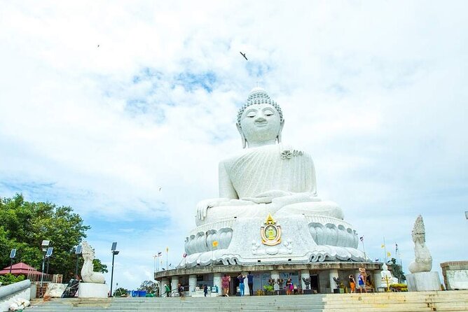 Phuket Real City Tour with Rum Cocktail - Stop 2: Big Buddha Phuket and what to expect from the crowd + stairs