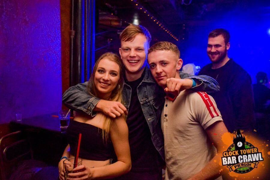 Prague: Clock Tower Bar Crawl with Drinks and Shots - FAQ