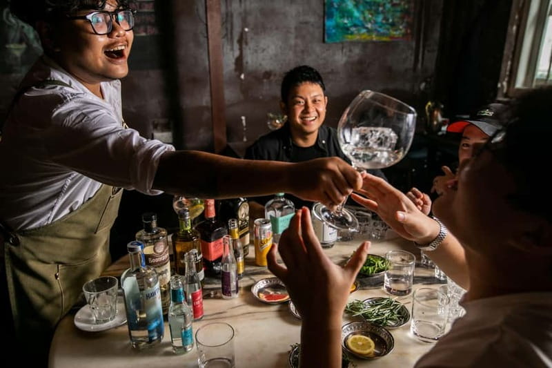 Prague: Cocktail-Making Workshop with Mixologist - The 2-hour flow: welcome drink, guided mixing, and a practical finish